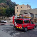 Staglieno, in corso una frana sulla collina dietro la Paionox