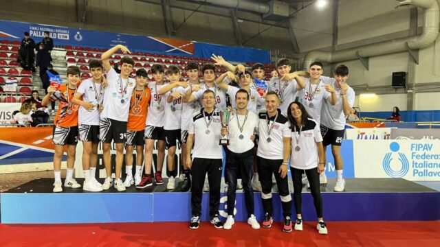 pallavolo_colombo_2023_Under15_ok La Colombo Volley bronzo Under 15
