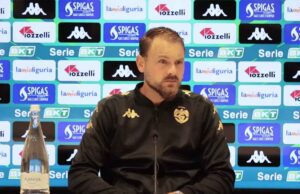 Modena-Spezia 0-0: Aquilotti in 10 dal 35′. Risultati della Serie B Modena-Spezia 0-0: Aquilotti in 10 dal 35'. Risultati della Serie B