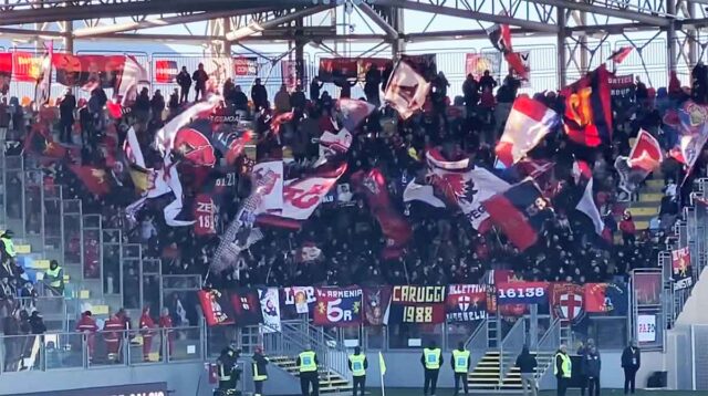 Frosinone-Genoa 2-1, Grifone battuto al 94’