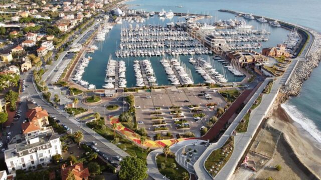 A Marina di Loano una nuova area pedonale A Marina di Loano una nuova area pedonale