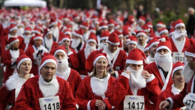 Il Molo di Alassio di nuovo protagonista con la Corsa dei Babbi Natale