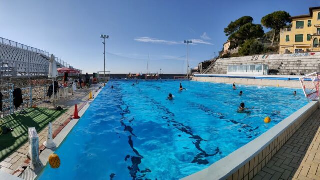 Recco, la Giunta approva la fattibilità del restyling della piscina