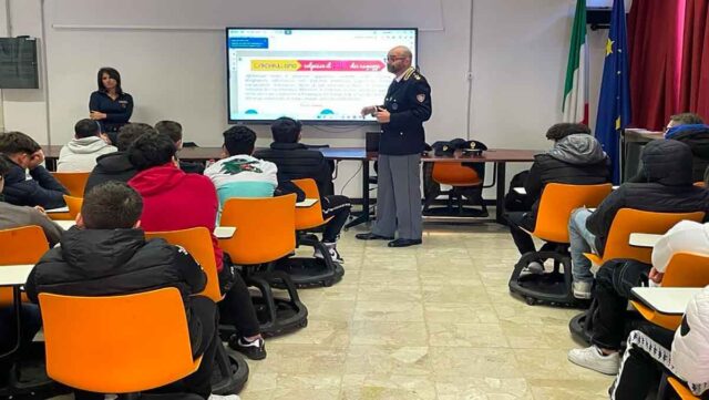 Il Progetto Educazione alla legalità della Polizia di Imperia Il Progetto Educazione alla legalità della Polizia di Imperia