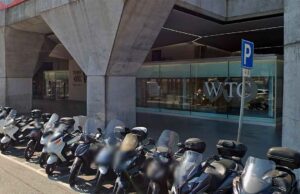 Algowatt: per i lavoratori nessuna tredicesima e tante incertezze Sciopero AlgoWatt, protesta lavoratori sotto il Comune di Genova