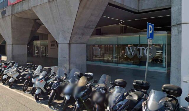 Sciopero AlgoWatt, protesta lavoratori sotto il Comune di Genova Sciopero AlgoWatt, protesta lavoratori sotto il Comune di Genova