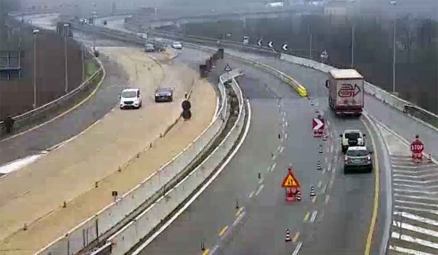 Mattinata difficile per il traffico a Genova e in autostrada Mattinata difficile per il traffico a Genova e in autostrada