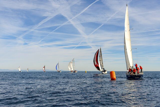 Campionato Invernale di Marina di Loano vento leggero, sole e mare calmo per il primo fine settimana di regate del 2024