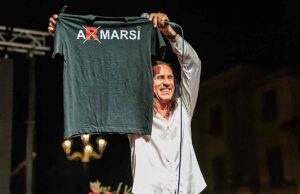 Sanremo, Povia parteciperà al format Il Salotto delle Celebrità Sanremo, Povia parteciperà al format Il Salotto delle Celebrità