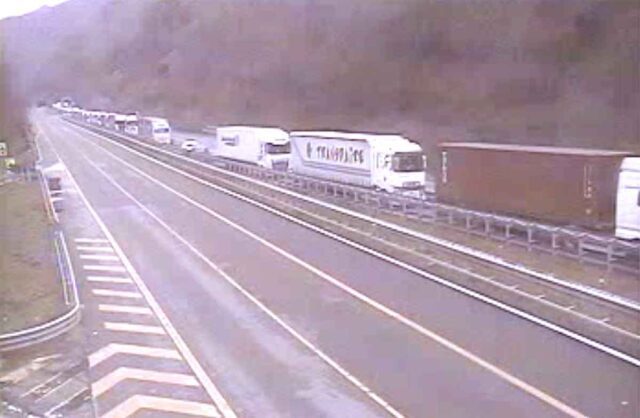 A26, incidente per un tir: 9 km di coda tra Masone e Ovada A26, incidente per un tir: 9 km di coda tra Masone e Ovada