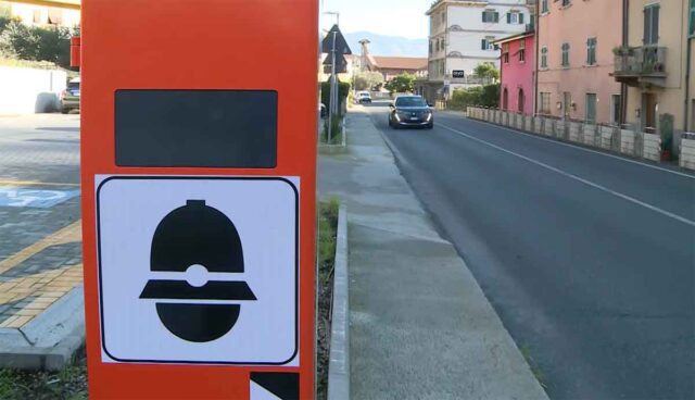 Sabotaggi autovelox: terzo apparecchio danneggiato nello Spezzino Sabotaggi autovelox: terzo apparecchio danneggiato nello Spezzino