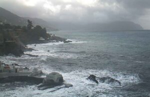 Allerta meteo arancione, anticipata la chiusura: ecco i nuovi orari in Liguria Allerta meteo arancione anticipata la chiusura: ecco i nuovi orari in Liguria