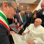 Il sindaco di Recco Carlo Gandolfo ricevuto da Papa Francesco