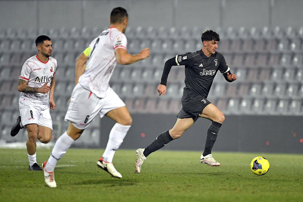 Lorenzo Anghelè, talento del calcio: da Recco, alla Juventus