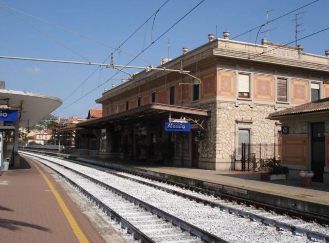 Plauso da parte dell'Amministrazione Comunale di Alassio per il nuovo treno per la Riviera dei Fiori e la Costa Azzurra