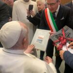 Il sindaco di Recco Carlo Gandolfo ricevuto da Papa Francesco
