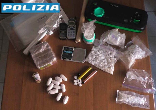 Savona, Operazione White & Coffee: arrestate 13 persone