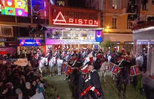 Sanremo 2024 al via con al banda dei Carabinieri Sanremo 2024 al via con al banda dei carabinieri