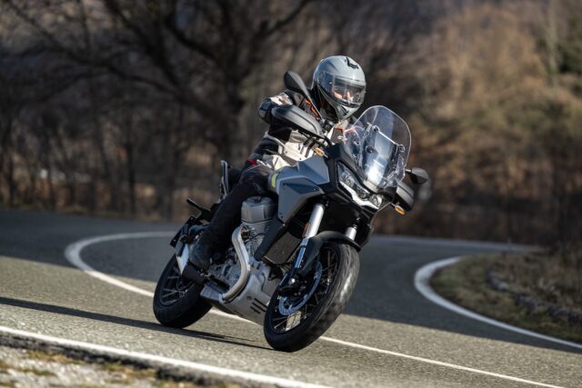 La Moto Guzzi Stelvio a Genova La Moto Guzzi Stelvio a Genova
