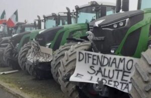 Festival Sanremo, trattori in marcia verso Centro città. Protesta contro UE