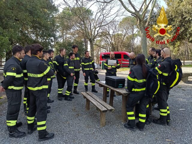 Corso Tas: topografia e uso del Gps per i vigili del fuoco Corso Tas: topografia e uso del Gps per i vigili del fuoco