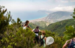 Ad Alassio apre la stagione delle passeggiate tematiche Ad Alassio apre la stagione delle passeggiate tematiche