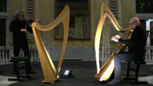 Vincenzo Zitello in Harpe Mundi il 2 marzo 2024 a Palazzo Ducale di Genova. Con il violinista Claudio Rossi.