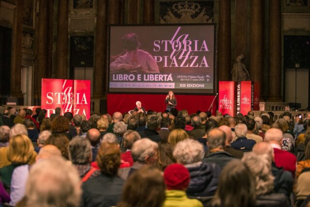 Successo per la Storia in piazza con 15mila partecipanti Successo per la Storia in piazza con 15mila partecipanti