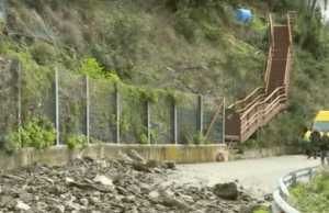 Frana Sp30, Corniglia isolata: accesso soltanto via mare o treno