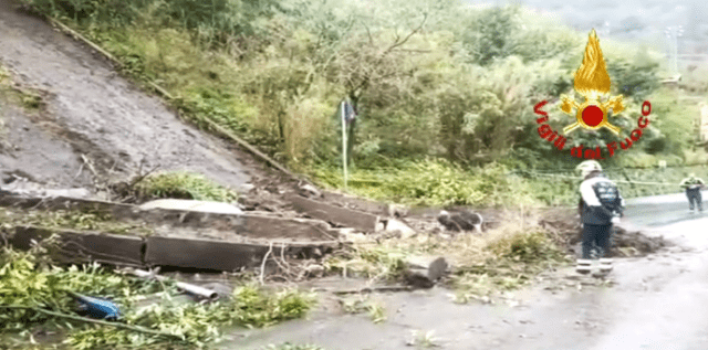•	Bargagli, Frana lungo la SS45 variazioni al servizio Bus Amt Bargagli, Frana lungo la SS45 variazioni al servizio Bus Amt