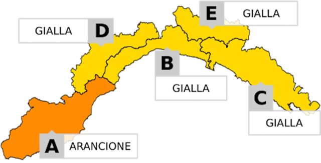 Genova, allerta gialla per temporali: le disposizioni del COC Genova, allerta gialla per temporali: le disposizioni del COC