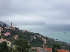 Liguria: domani 23 ottobre allerta arancione al Centro-Levante per temporali, vento e mareggiata Liguria: domani 23 ottobre allerta arancione al Centro-Levante per temporali, vento e mareggiata