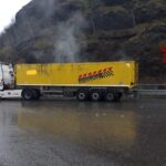 A26, emette vapori di ammoniaca dal rimorchio: l'intervento dei VVF