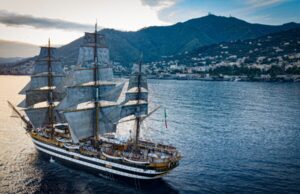 La Spezia, Vespucci tornata a casa. Il viaggio più lungo: 50mila miglia L'Amerigo Vespucci ha doppiato Capo Horn navigando a vela