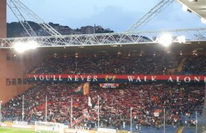 Malore sugli spalti al Ferraris, tifoso salvato dal defibrillatore Malore sugli spalti al Ferraris, tifoso salvato dal defibrillatore