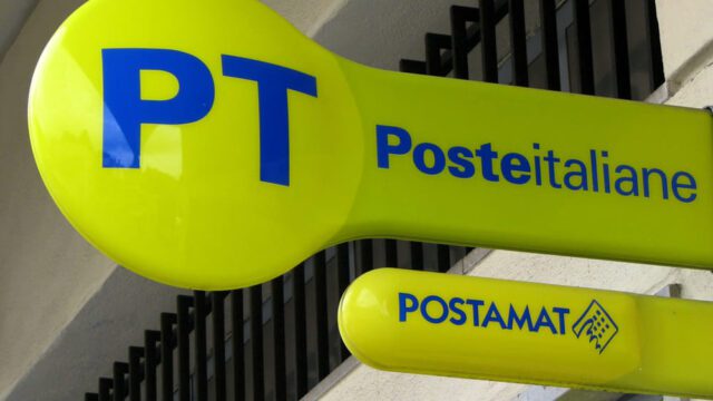 o-POSTE-ITALIANE-facebook-2 Recco, ufficio postale chiuso 40 giorni: disagi per gli utenti