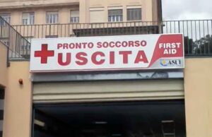 Ventimiglia, frontale tra due scooter: uomo perde una falange Ventimiglia, frontale tra due scooter: uomo perde una falange