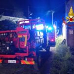 Imperia, pentolino sui fornelli e la casa prende fuoco