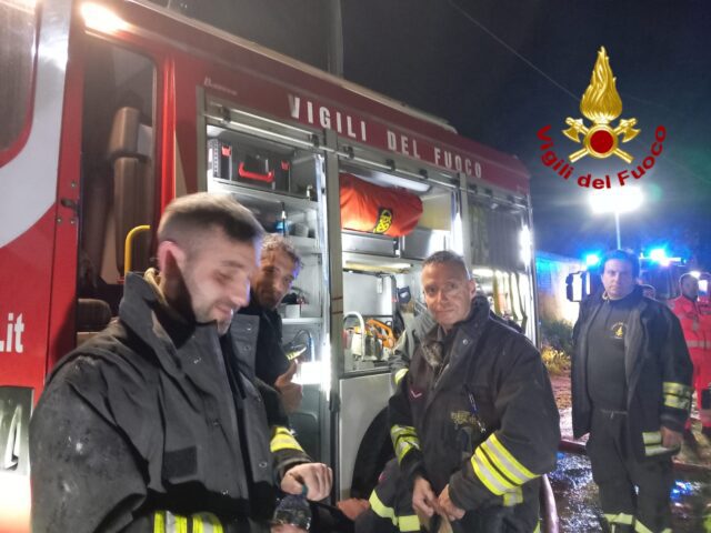 Morego, a fuoco abitazione: danni gravi. I VVF salvano donna Morego, a fuoco abitazione: danni gravi. I VVF salvano donna