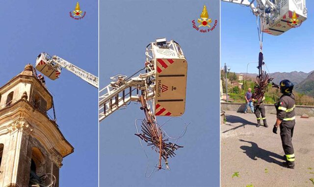Lorsica, i vigili del fuoco rimuovono croce pericolante