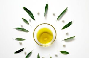 Oal Imperia, a giugno corso d’assaggio dell’olio d’oliva Imperia, corso d'assaggio dell'OAL. Dal'11 giugno in aula per scoprire i segreti degli oli alla valutazione delle caratteristiche sensoriali