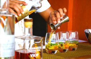 Savona, al via il corso professionale per barman di primo livello Savona, al via il corso professionale per barman di primo livello