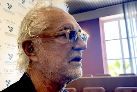 Flavio Briatore porta il Twiga a Ventimiglia: apertura nella Baia Benjamin Flavio Briatore porta il Twiga a Ventimiglia: Apertura nella Baia Benjamin