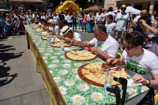 La festa della Focaccia di Recco domenica 26 maggio La festa della Focaccia di Recco domenica 26 maggio