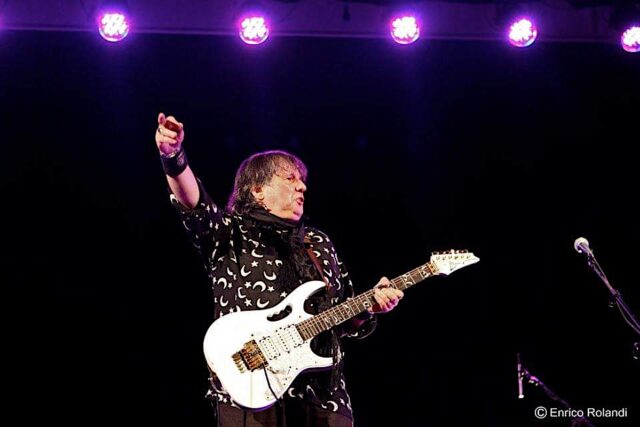 Marco Zoccheddu in concerto al ristorante Savio di Prà l'8 Giugno Marco Zoccheddu in concerto al ristorante Savio di Prà l'8 Giugno