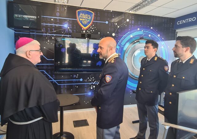 Messa di Mons. Tasca al Great Campus degli Erzelli