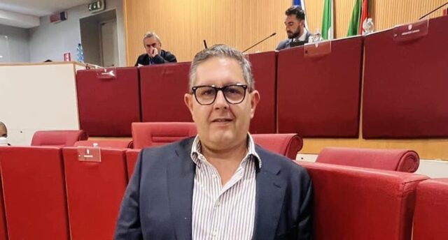 Giovanni Toti ha dato le dimissioni da governatore della Liguria Giovanni Toti ha dato le dimissioni da governatore della Liguria