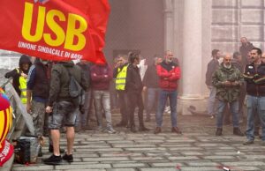 Usb occupa Palazzo S. Giorgio: esclusi da relazioni con Terminal Psa