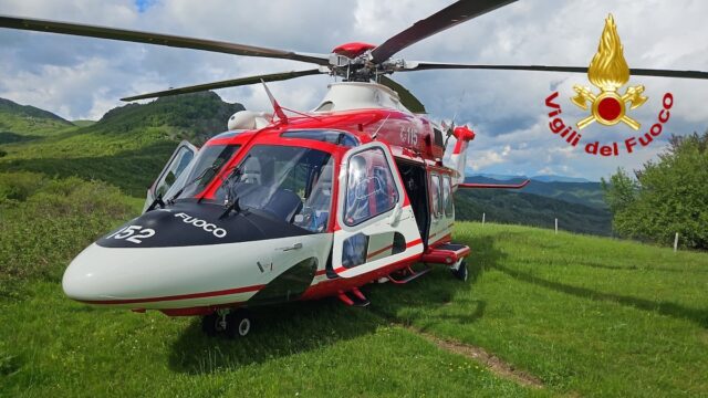 Escursionista soccorso sul Monte Penna dai Vigili del fuoco Escursionista soccorso sul Monte Penna dai Vigili del fuoco