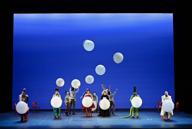 Carlo Felice, un giovane Barbiere di Siviglia chiude la stagione lirica Carlo Felice, un giovane Barbiere di Siviglia chiude la stagione lirica